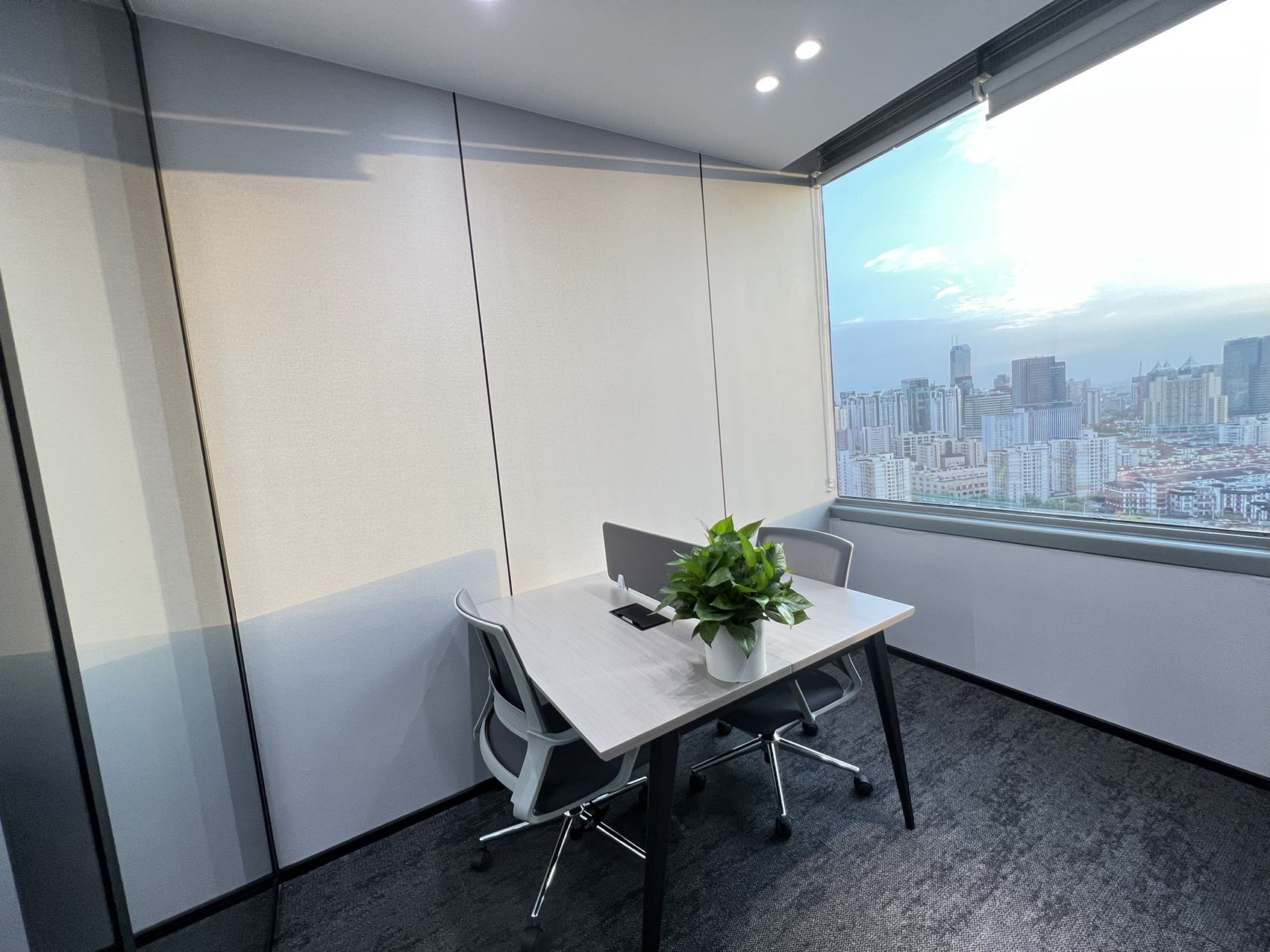 凯迪克大厦：繁华商圈与便捷交通共铸的商务新地标